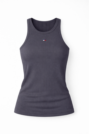 Top sans manches – Look minimal chic