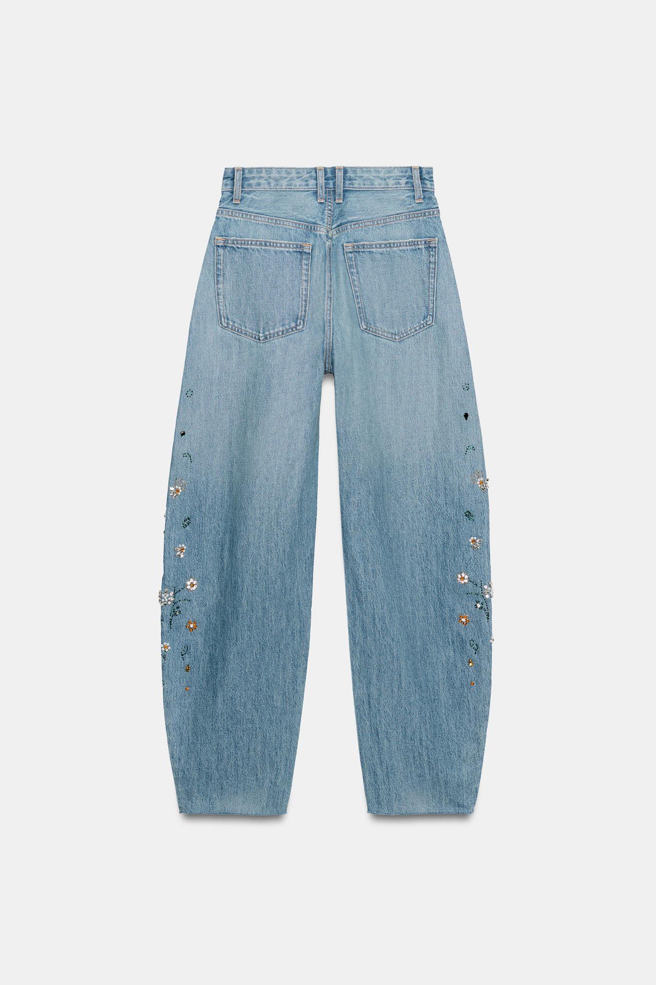 EMBROIDERED BARREL JEANS