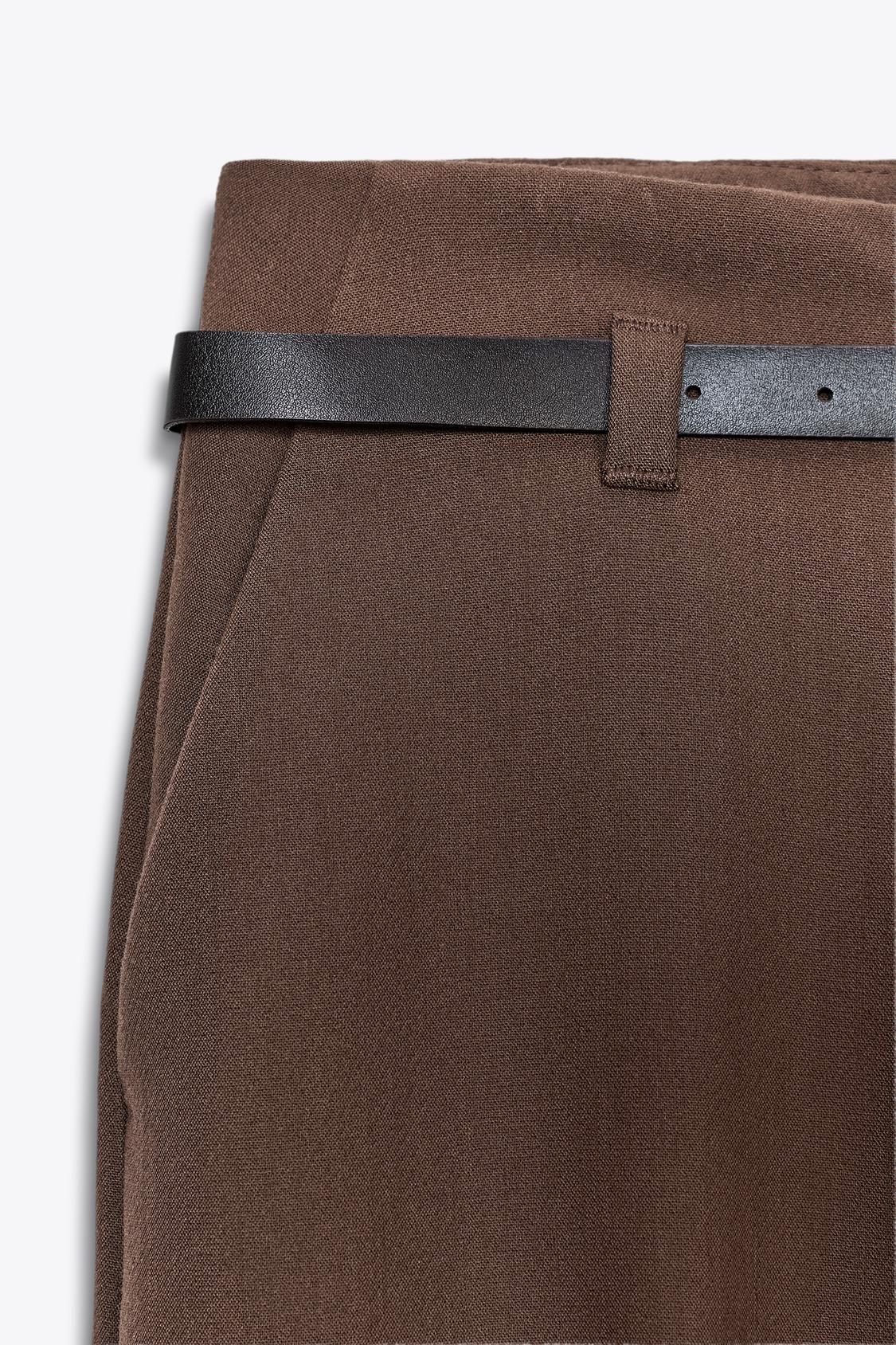 Pantalon Élégant à Revers et Ceinture