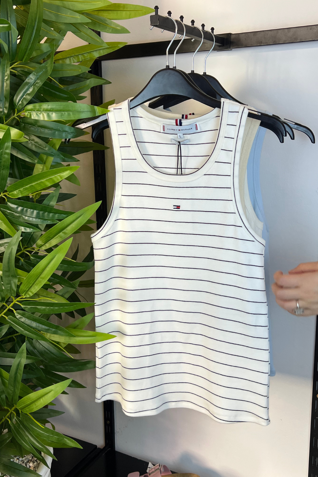 Top sans manches – Look minimal chic