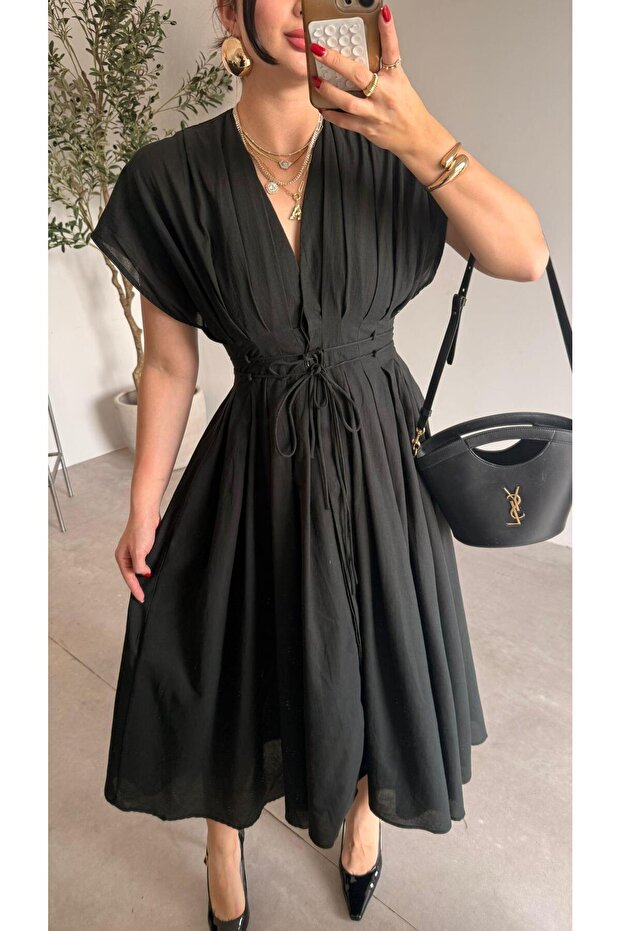 Robe Midi Fluide avec Ceinture