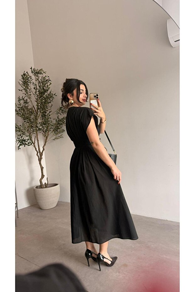 Robe Midi Fluide avec Ceinture