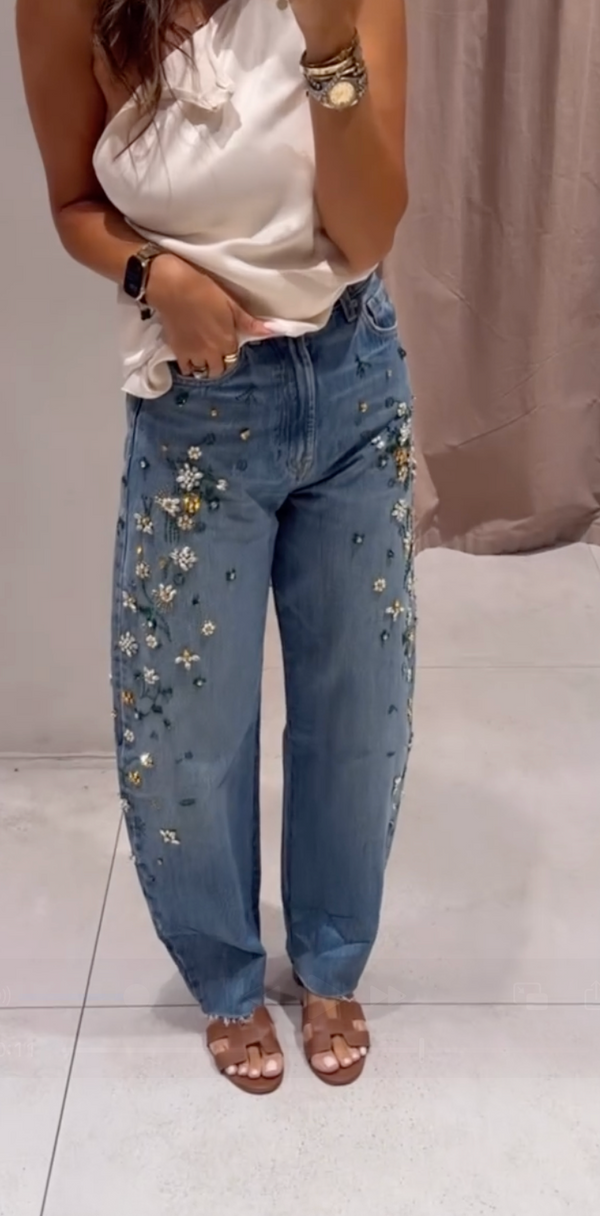 EMBROIDERED BARREL JEANS