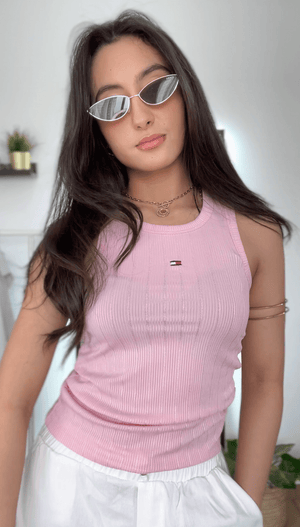 Top sans manches – Look minimal chic - LelaModa.