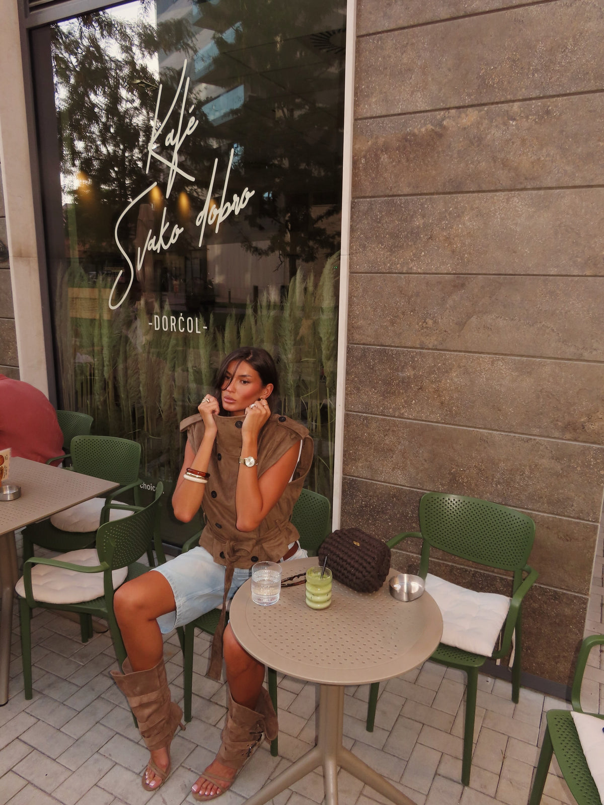 Gilet avec ceinture