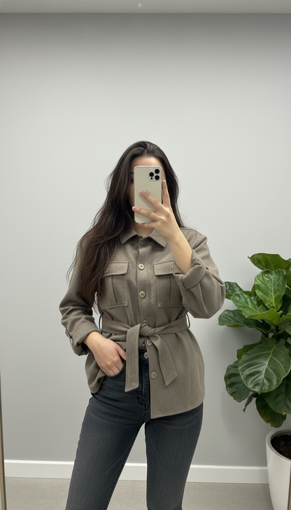 Chemise à Manches Retroussables avec Ceinture